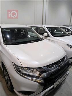 میتسوبیشی ئاوتلاندەر سپۆرت